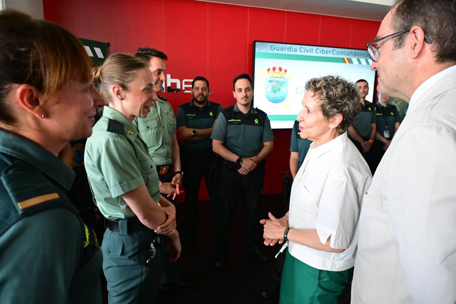 Vista de la secretaria de Estado a la CiberComandancia de la Guardia Civil en León Vista de la secretaria de Estado a la CiberComandancia de la Guardia Civil en León