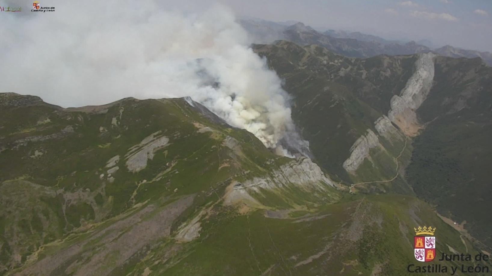 Incendio forestal en Canseco, Cármenes (León) | JCyL Incendio forestal en Canseco, Cármenes (León) | JCyL