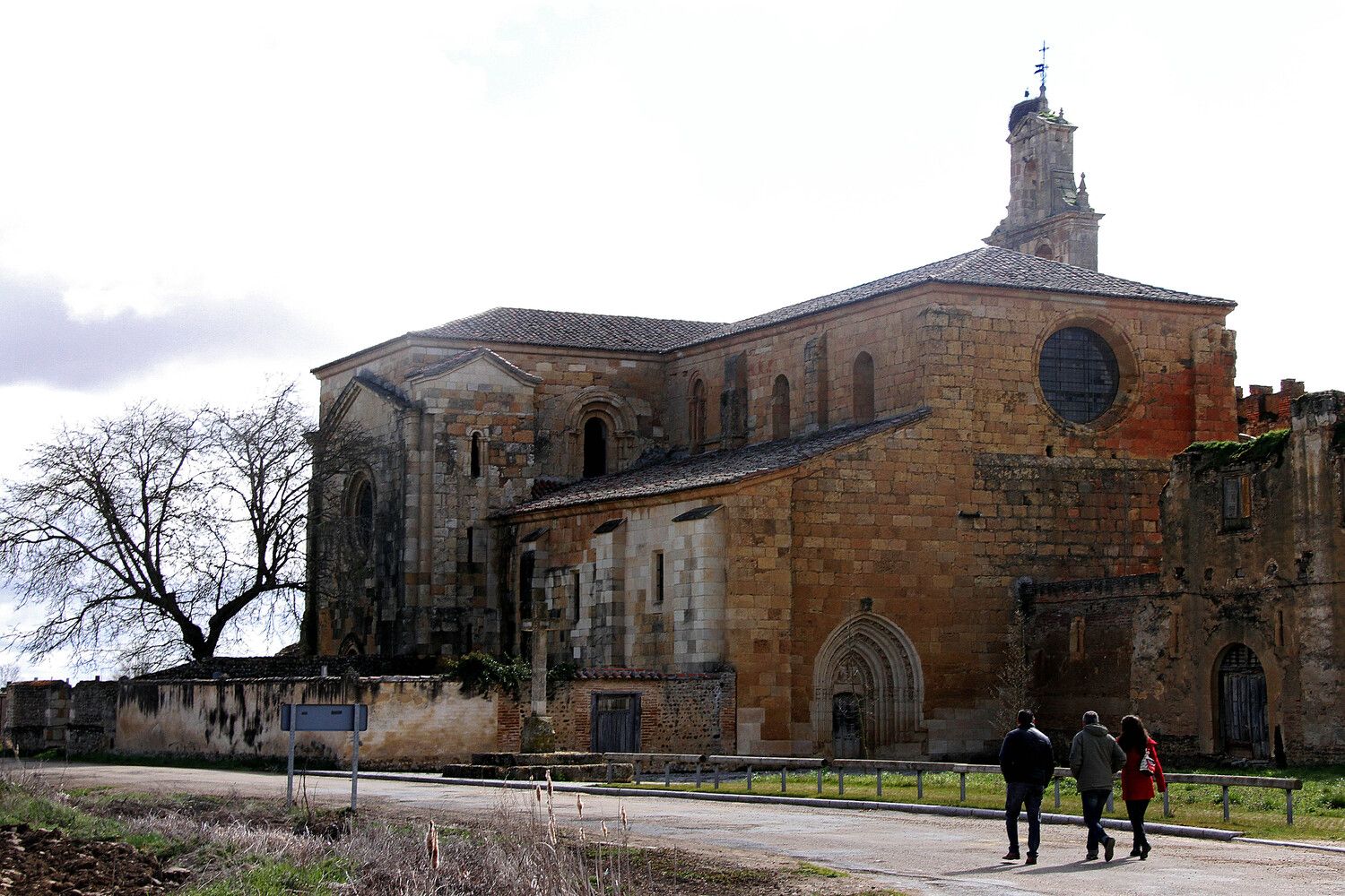 Monasterio de Santa María de Sandoval en Mansilla Mayor | Peio García / ICAL