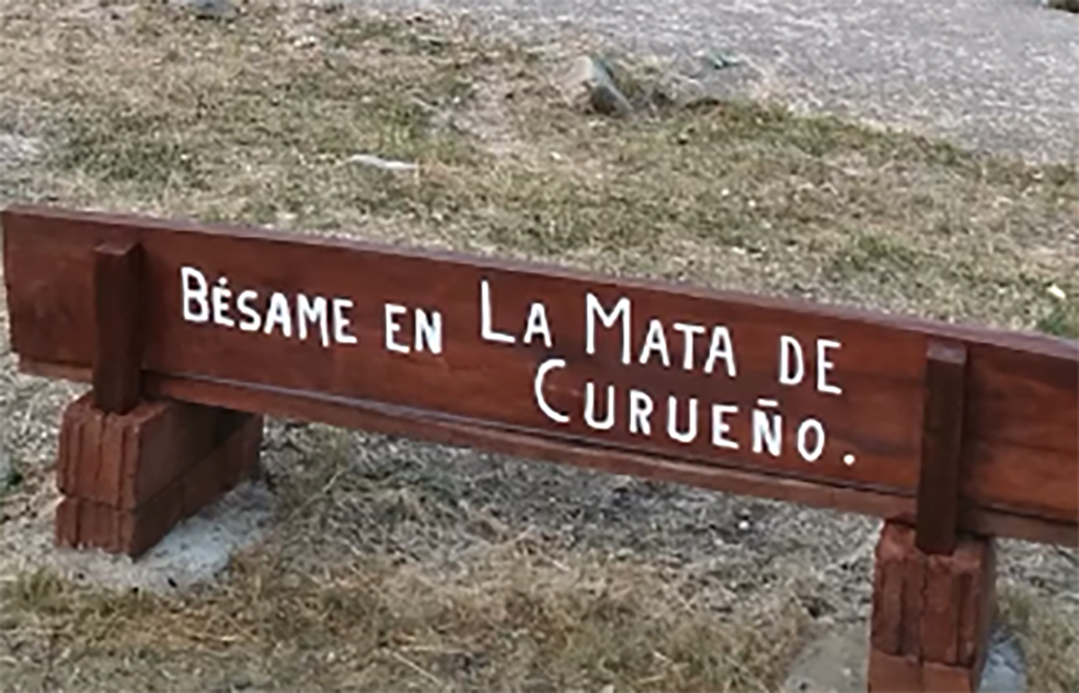 Nuevo banco en La Mata de Curueño (León) Nuevo banco en La Mata de Curueño (León)