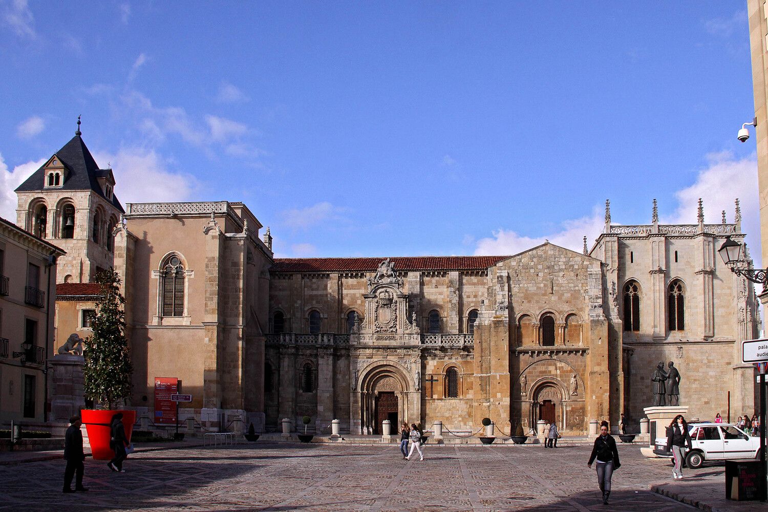 Real Colegiata de San Isidoro en León en León | Peio García / ICAL 