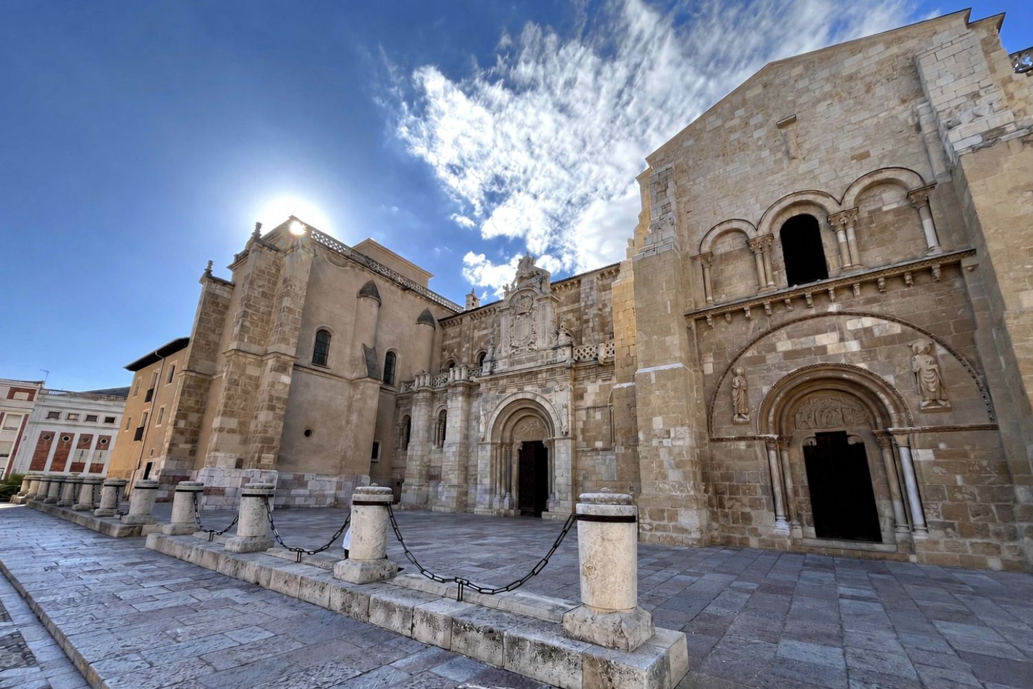 La Real Colegiata Básilica de San Isidoro de León | José Martín