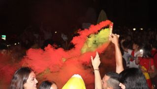 Miles de leoneses toman las calles para festejar el segundo Mundial de España | José Martín