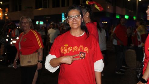 Miles de leoneses toman las calles para festejar el segundo Mundial de España | José Martín Miles de leoneses toman las calles para festejar el segundo Mundial de España | José Martín