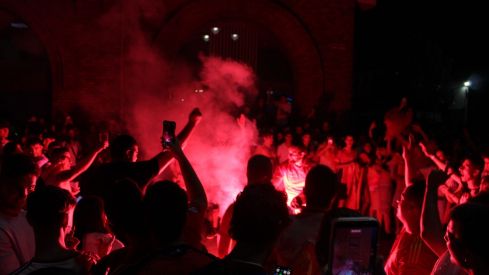 Miles de leoneses toman las calles para festejar el segundo Mundial de España | José Martín Miles de leoneses toman las calles para festejar el segundo Mundial de España | José Martín
