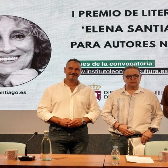 La Diputación de León impulsa un nuevo premio literario en honor a Elena Santiago | Carlos S. Campillo / ICAL