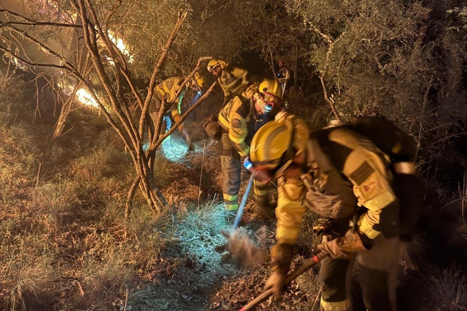 Trabajo nocturno de la BRIF Tabuyo en el incendio de La Utrera | Brif Tabuyo Trabajo nocturno de la BRIF Tabuyo en el incendio de La Utrera | Brif Tabuyo