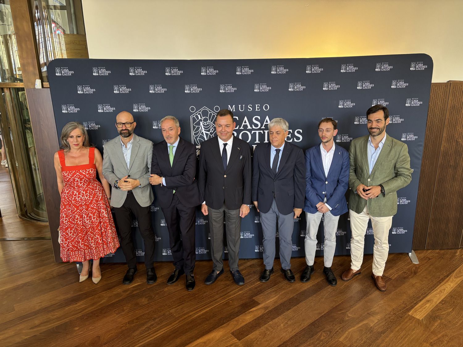 Inauguración de la exposición 'Gaudí y la ciudad moderna' del Museo Casa Botines de León | José Martín