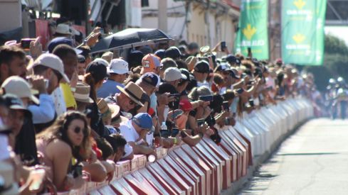 La Bañeza vuelve a entregarse a su gran fiesta del motociclismo | José Martín