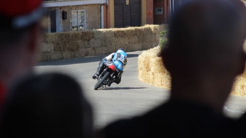 La Bañeza vuelve a entregarse a su gran fiesta del motociclismo | José Martín