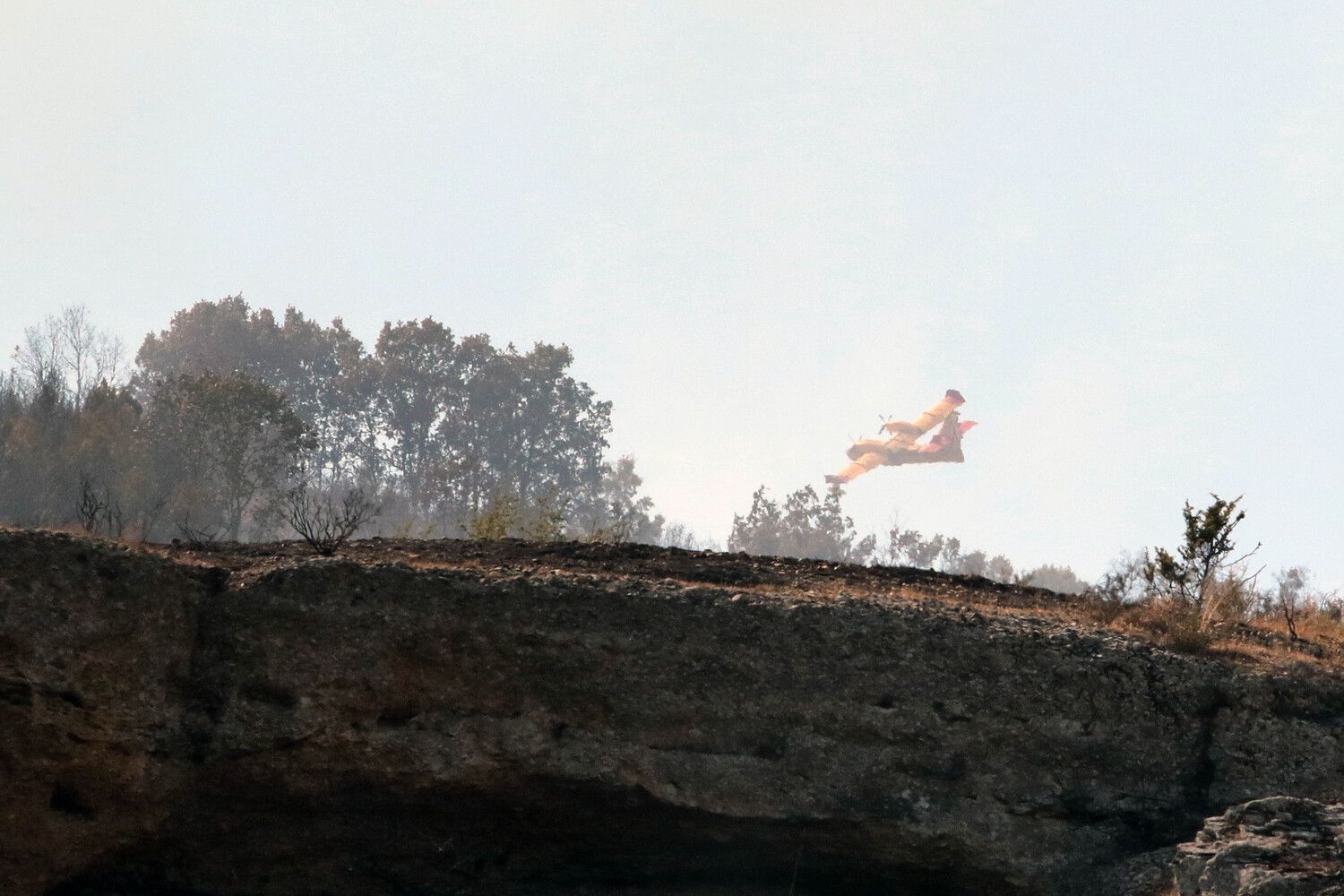 Incendio forestal en Cifuentes de Rueda, en el municipio de Gradefes (León) | Peio García / ICAL