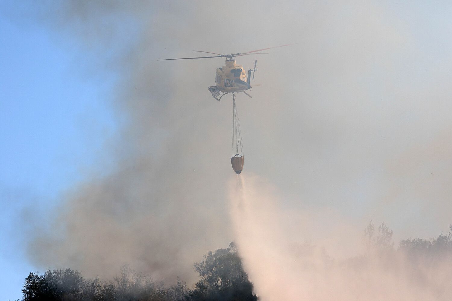 Incendio forestal en Cifuentes de Rueda, en el municipio de Gradefes (León) | Peio García / ICAL