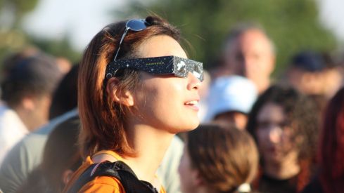 Casi dos minutos de oscuridad: Así vivió León el eclipse total de Sol | José Martín