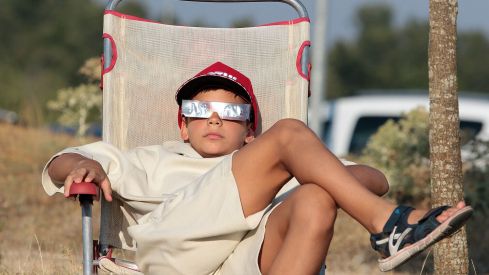 Casi dos minutos de oscuridad: Así vivió León el eclipse total de Sol | Peio García / ICAL