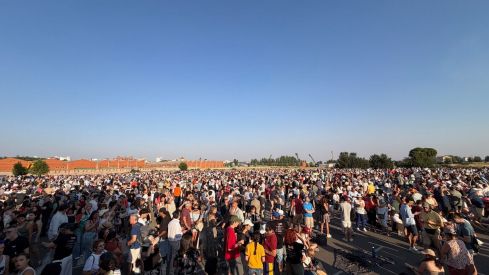 Casi dos minutos de oscuridad: Así vivió León el eclipse total de Sol | Peio García / ICAL