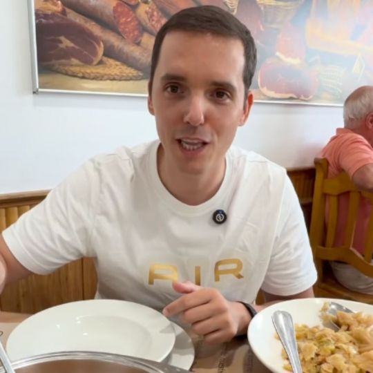El influencer Víctor Prous alucina con el Ezequiel de Villamanín: “¿Esto es para uno? No me lo creo” | IG: Victor Prous El influencer Víctor Prous alucina con el Ezequiel de Villamanín: “¿Esto es para uno? No me lo creo” | IG: Victor Prous