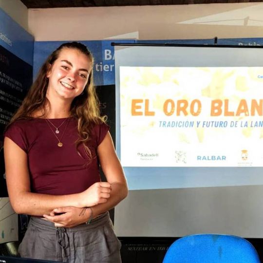 Una estudiante de la ULE recupera los usos tradicionales de la lana en Babia a través de una beca RALBAR