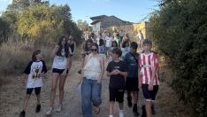 Una estudiante de la ULE recorre los 20 pueblos de Valdefresno para recuperar su historia y memoria