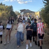 Una estudiante de la ULE recorre los 20 pueblos de Valdefresno para recuperar su historia y memoria