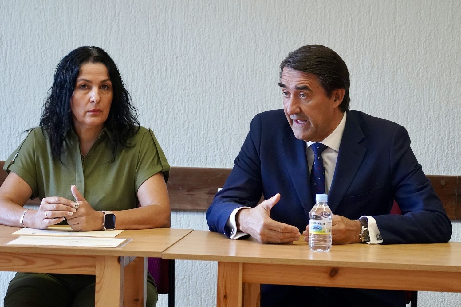 El consejero de Industria, Universidades, Empleo y Comercio, Juan Carlos Suárez-Quiñones, clausura el Programa Mixto de Formación y Empleo de San Andrés del Rabanedo (León) | Carlos S. Campillo / ICAL El consejero de Industria, Universidades, Empleo y Comercio, Juan Carlos Suárez-Quiñones, clausura el Programa Mixto de Formación y Empleo de San Andrés del Rabanedo (León) | Carlos S. Campillo / ICAL