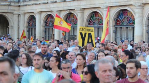 Concentración en apoyo a Ceuta en la plaza de San Marcelo de León | José Martín