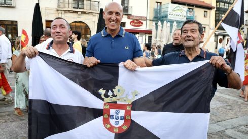 Concentración en apoyo a Ceuta en la plaza de San Marcelo de León | Carlos S. Campillo / ICAL