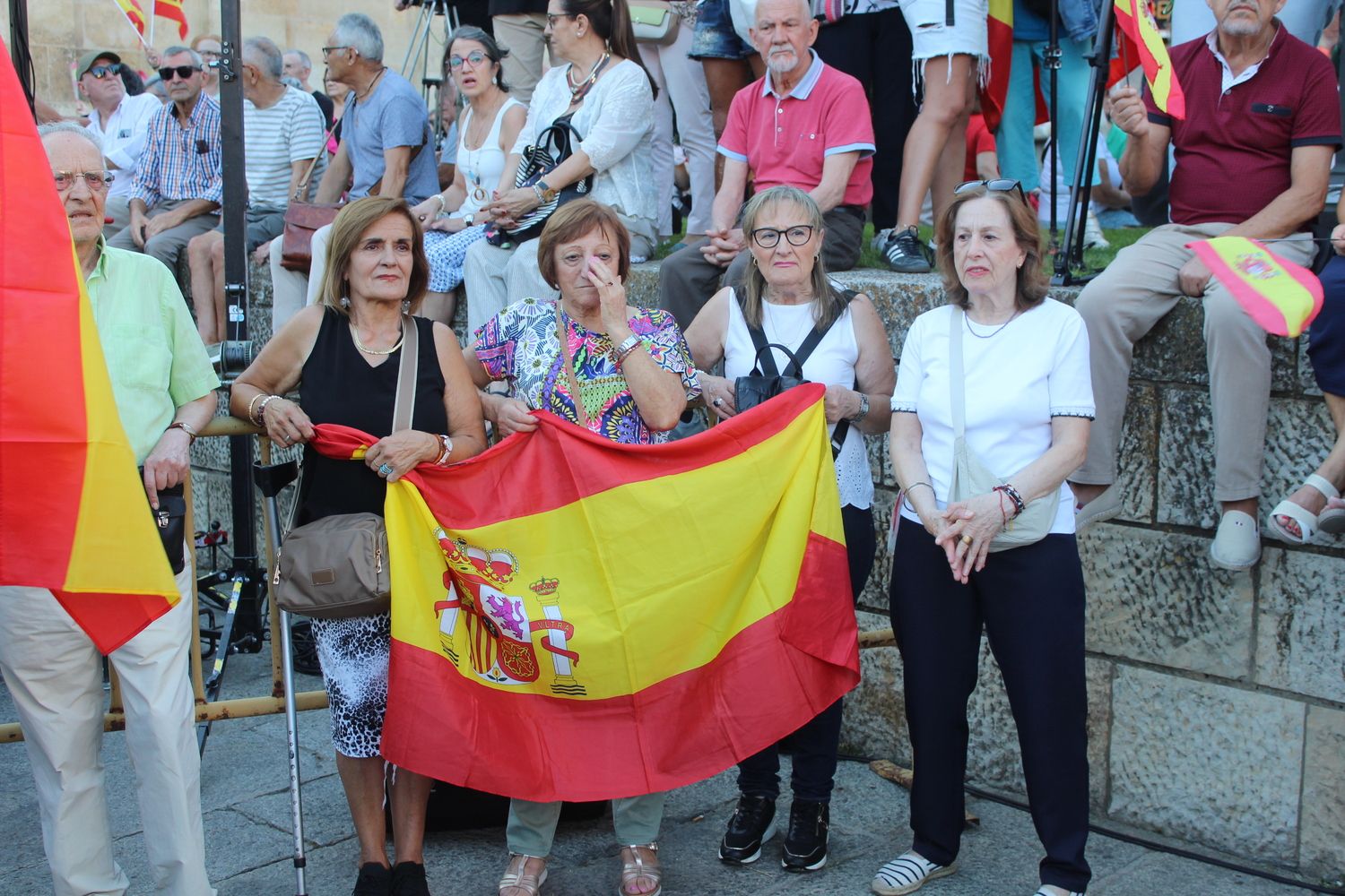 Concentración en apoyo a Ceuta en la plaza de San Marcelo de León | José Martín Concentración en apoyo a Ceuta en la plaza de San Marcelo de León | José Martín
