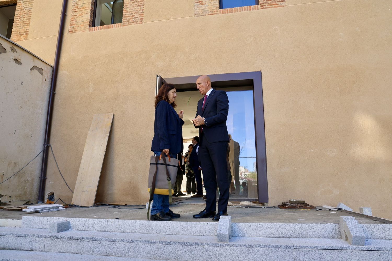 El alcalde de León, José Antonio Diez, visita las obras del Molino Sidrón | Carlos S. Campillo / ICAL El alcalde de León, José Antonio Diez, visita las obras del Molino Sidrón | Carlos S. Campillo / ICAL