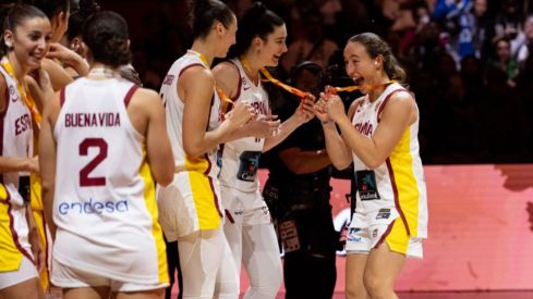 La leonesa Alicia Flórez se baña en bronce en el Mundial de Baloncesto Femenino |FEB La leonesa Alicia Flórez se baña en bronce en el Mundial de Baloncesto Femenino |FEB