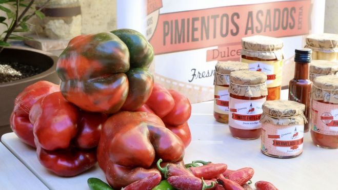 Fresno de la Vega celebra su 41ª Feria del Pimiento tras lograr la declaración de Interés Turístico Regional| Carlos S. Campillo / ICAL Fresno de la Vega celebra su 41ª Feria del Pimiento tras lograr la declaración de Interés Turístico Regional| Carlos S. Campillo / ICAL