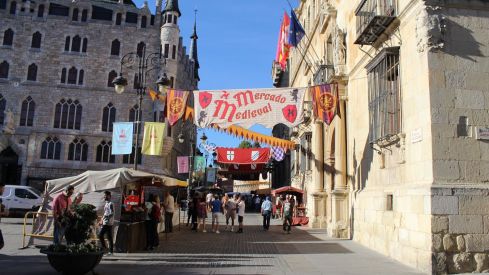 Inauguración del Mercado de las Tres Culturas de León | José Martín
