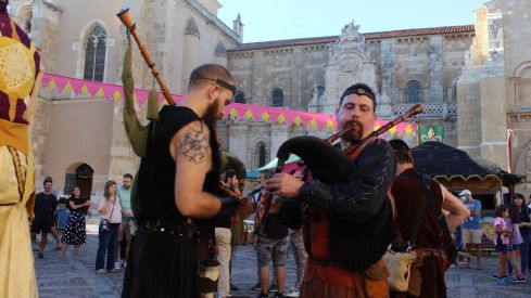 Inauguración del Mercado de las Tres Culturas de León | José Martín