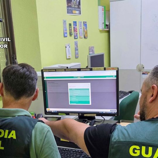 Un investigado en Cadiz por estafar 4.300 euros a una anciana de La Bañeza con el timo del "falso revisor eléctrico" Un investigado en Cadiz por estafar 4.300 euros a una anciana de La Bañeza con el timo del "falso revisor eléctrico"