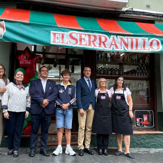 El Serranillo cumple 100 años como emblema del comercio tradicional de León El Serranillo cumple 100 años como emblema del comercio tradicional de León