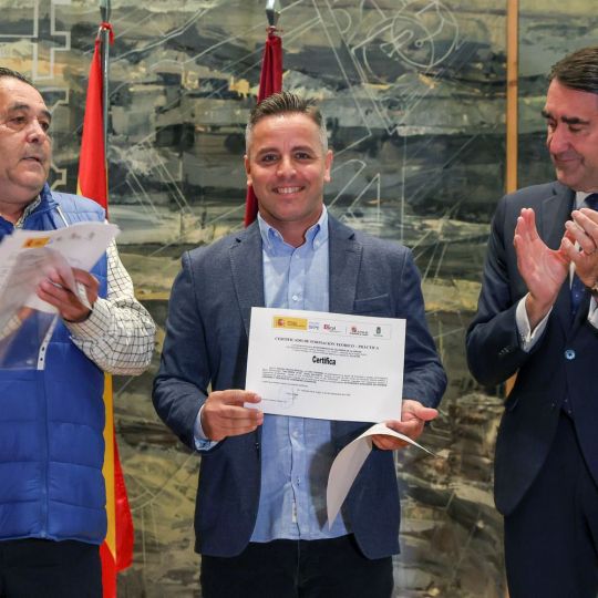 Entrega los diplomas de los programas mixtos de Formación y Empleo de León | Carlos S. Campillo / ICAL Entrega los diplomas de los programas mixtos de Formación y Empleo de León | Carlos S. Campillo / ICAL