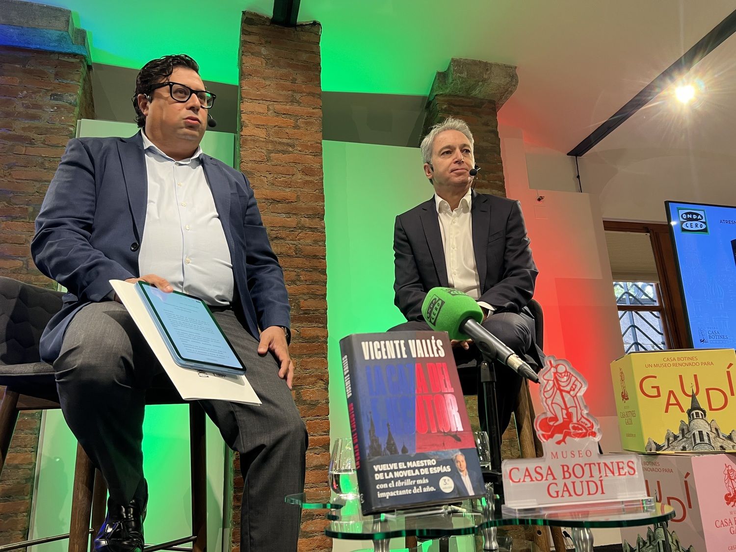 Vicente Vallés presenta en León su libro ‘La caza del ejecutor’ | Peio García / ICAL