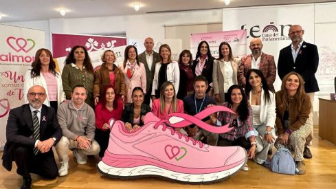 León volverá a teñirse de rosa contra el cáncer de mama con 6.000 dorsales solidarios León volverá a teñirse de rosa contra el cáncer de mama con 6.000 dorsales solidarios