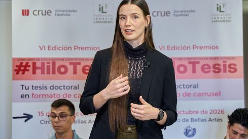 Natalia Martínez Reyes, investigadora de la ULE, recoge uno de los premios nacionales de #HiloTesis Natalia Martínez Reyes, investigadora de la ULE, recoge uno de los premios nacionales de #HiloTesis