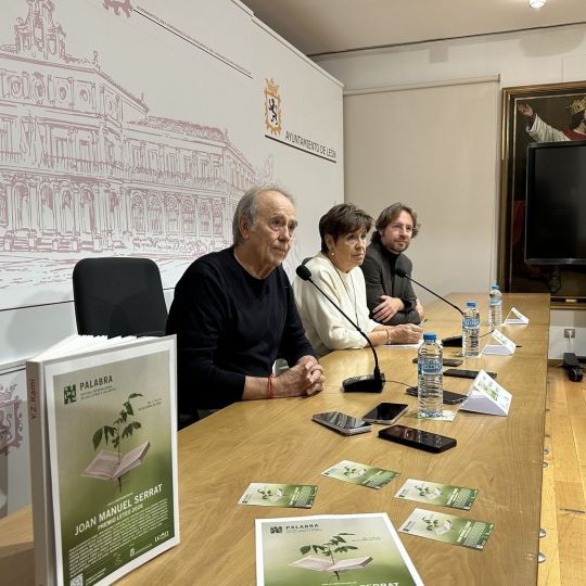 Recepción a Joan Manuel Serrat, premio Leteo 2026, en el Ayuntamiento de León Recepción a Joan Manuel Serrat, premio Leteo 2026, en el Ayuntamiento de León
