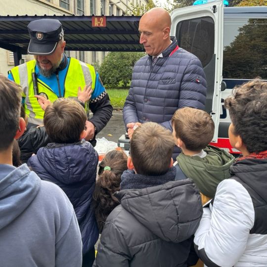 Más de 800 escolares leoneses conocen la labor de la Policía Local por San Marcelo
