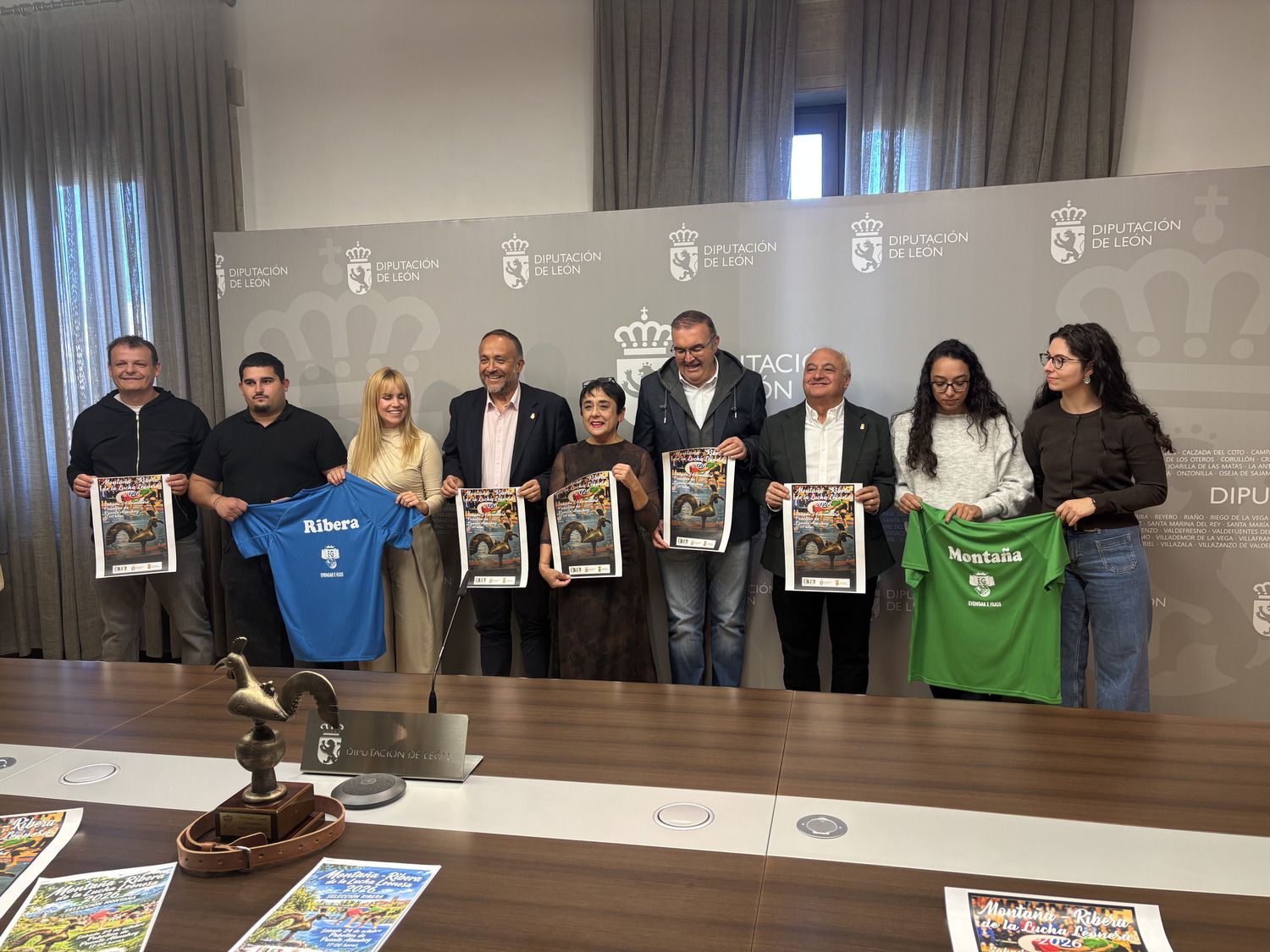 Presentación del corro de lucha leonesa Montaña - Ribera