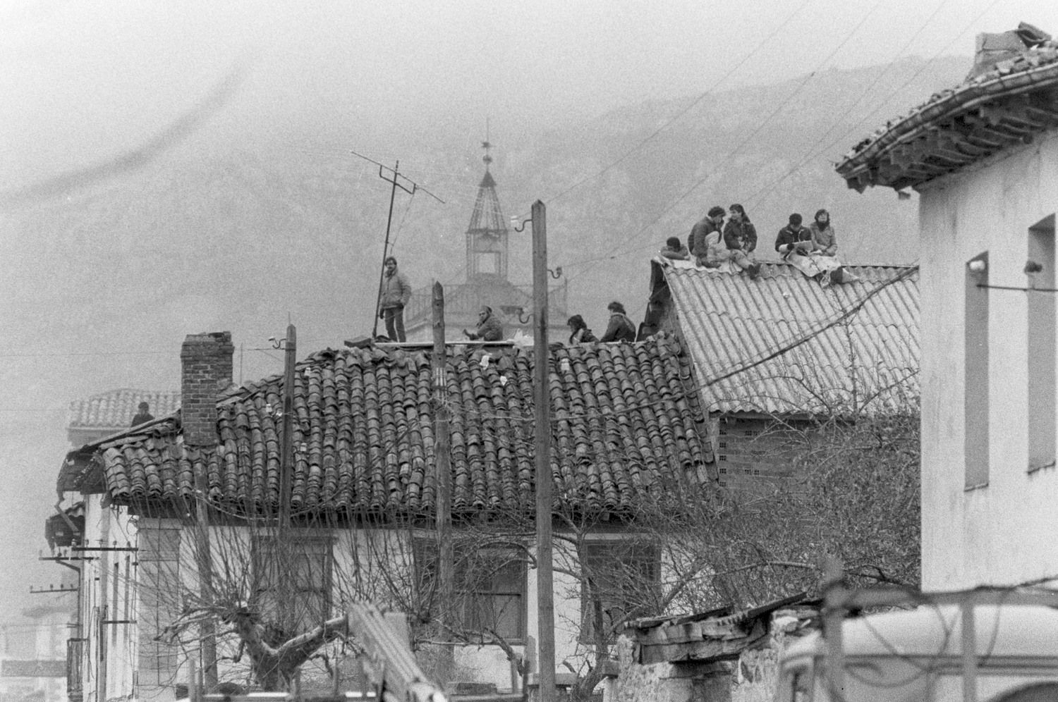  Fotografías realizadas por Mauricio Peña durante el desalojo de Riaño (León) en el año 1987, que ilustran el libro 'Riaño, el estado contra la montaña' de Emilio Gancedo | Mauricio Peña
