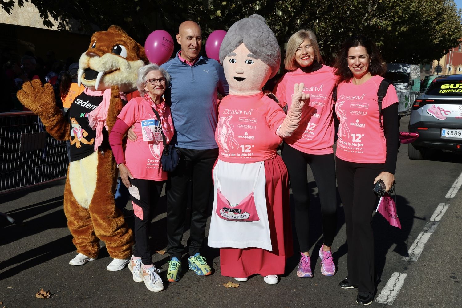 León se tiñe de rosa en una multitudinaria Carrera de la Mujer contra el cáncer de mama | Carlos S. Campillo / ICAL