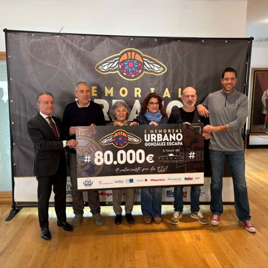 El I Memorial Urbano González Escapa recauda 80.000 euros para un proyecto de investigación que llevará su nombre (3) El I Memorial Urbano González Escapa recauda 80.000 euros para un proyecto de investigación que llevará su nombre (3)