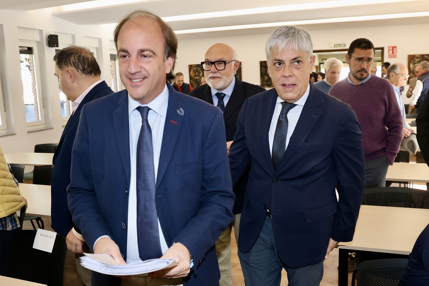 Firma de convenios entre Seiasa, la Junta y varias comunidades de regantes, entre ella la del Canal del Esla | Carlos S. Campillo / ICAL