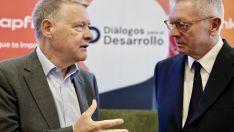Ruiz-Gallardón (D) y Jordi Sevilla (I) debaten en León sobre el futuro económico y político de Europa | Carlos S. Campillo / ICAL Ruiz-Gallardón (D) y Jordi Sevilla (I) debaten en León sobre el futuro económico y político de Europa | Carlos S. Campillo / ICAL