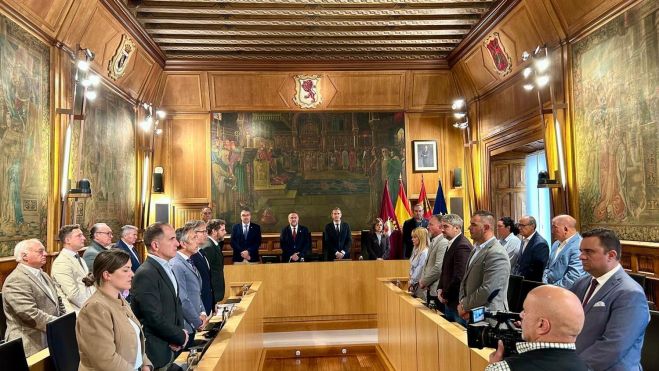 La Diputación de León aprueba 17,3M€ para impulsar los pueblos y la economía rural de la provincia La Diputación de León aprueba 17,3M€ para impulsar los pueblos y la economía rural de la provincia