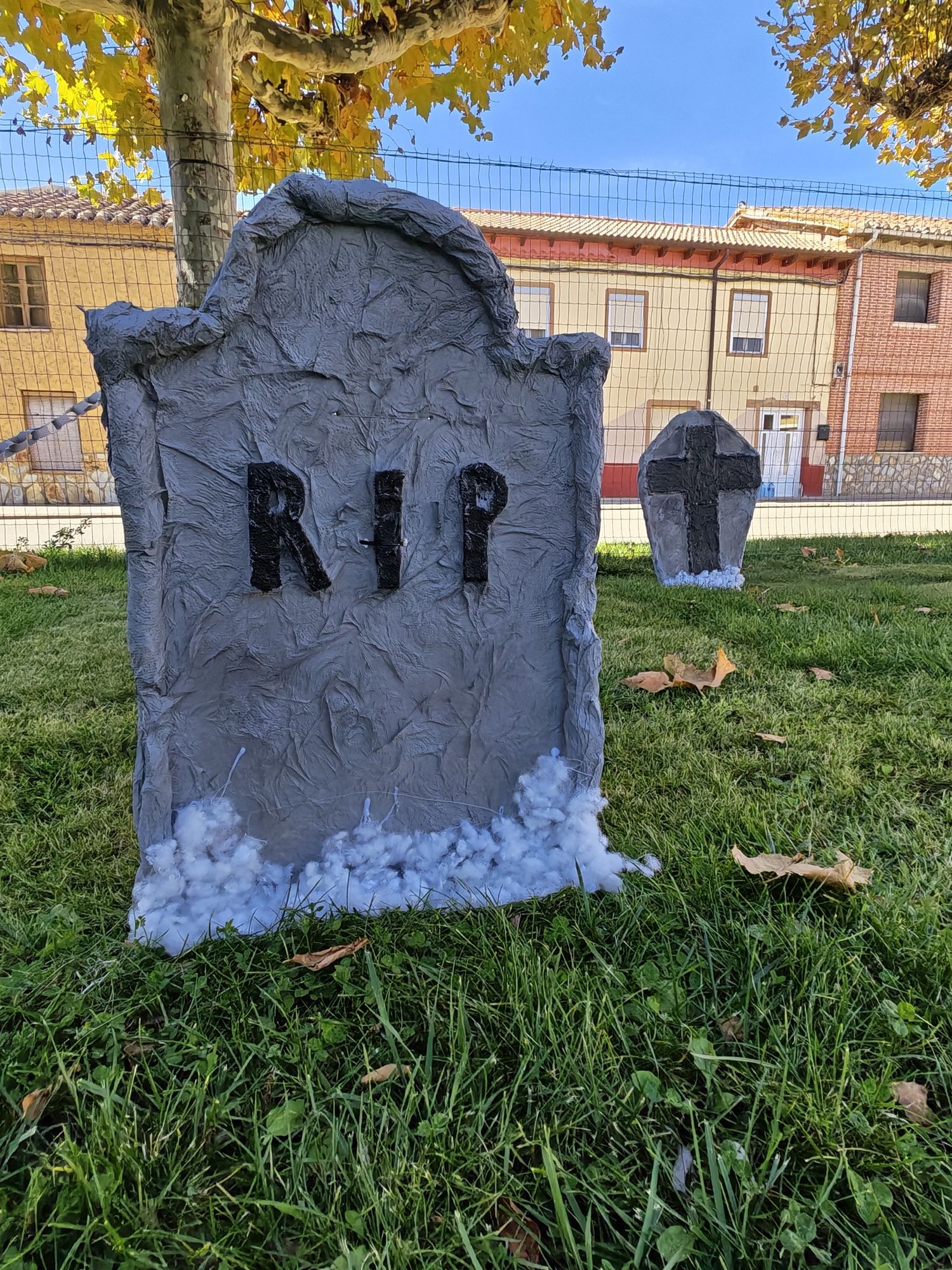 Decoración para Halloween en Zotes del Páramo | R. Meléndez Decoración para Halloween en Zotes del Páramo | R. Meléndez
