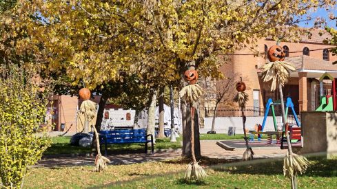 Decoración para Halloween en Zotes del Páramo | R. Meléndez